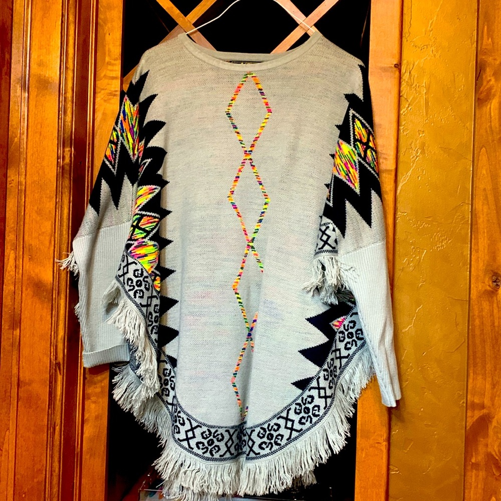 L&B Poncho Sweater Size Small